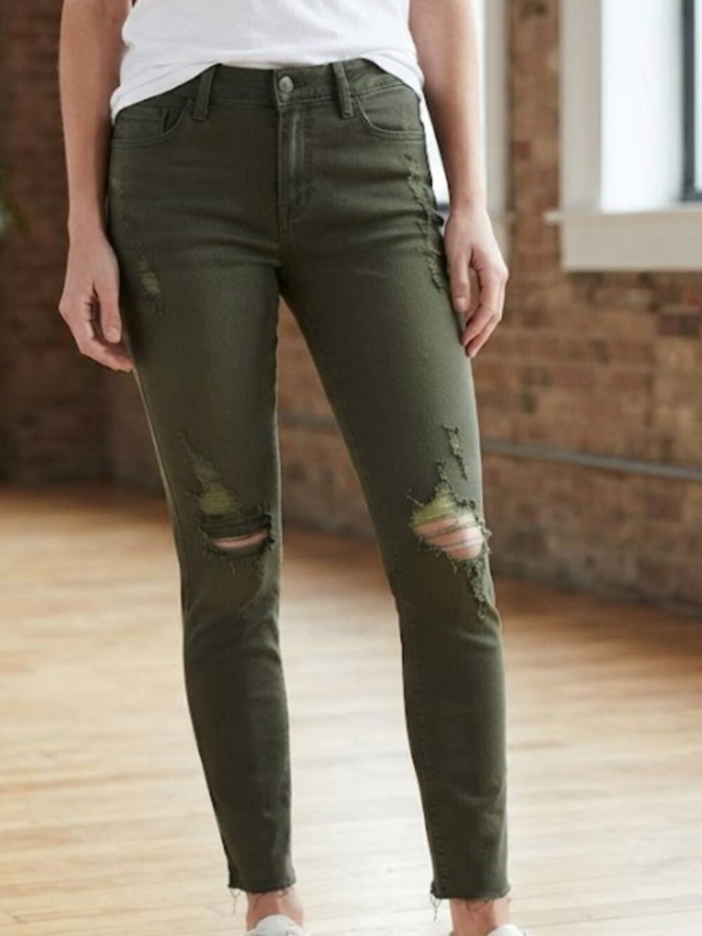 Articles of Society Olive Green Distressed Skinny Jeans, 28